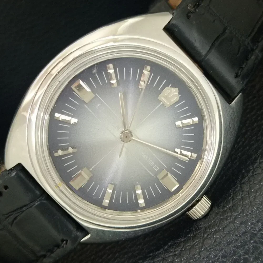 Vintage 1972 Citizen Manual Wound Mens Silver Watch & Black accents